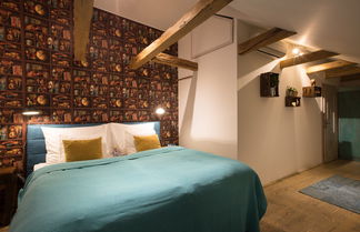 Photo 3 - Old Town Boho Chic Attic