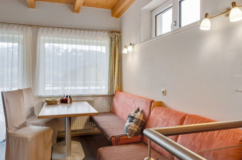 Photo 11 - Cozy Holiday Apartment in Zell am See With a Balcony Near the ski Area