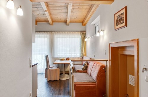 Photo 12 - Cozy Holiday Apartment in Zell am See With a Balcony Near the ski Area