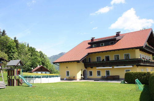 Foto 14 - Picturesque Apartment With Outdoor Pool