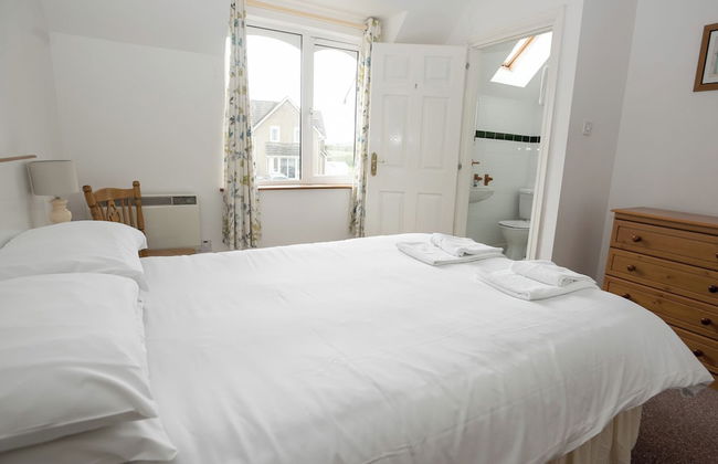 Moore Bay Holiday Homes - Photo 4