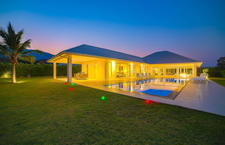 Foto 1 - Luxury Modern 4 BR Pool Villa - PH111