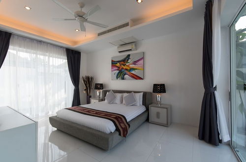 Photo 5 - Kamala Contemporary 3 Bedrooms Pool Villa