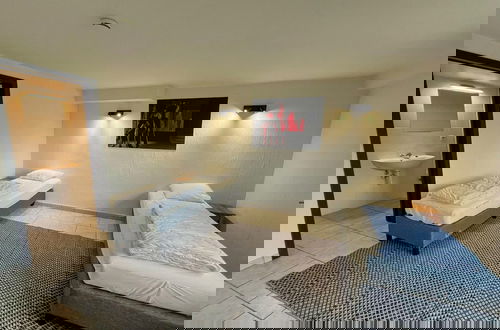 Photo 5 - Pleasant and Luxurious House Located in Noiseux