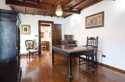 Photo 19 - Exclusive Palazzo Schifanoia Apartment