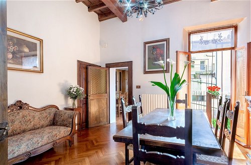 Photo 22 - Exclusive Palazzo Schifanoia Apartment
