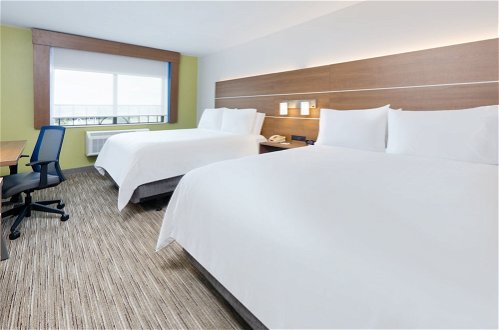 Foto 15 - Holiday Inn Express & Suites San Antonio NW near SeaWorld