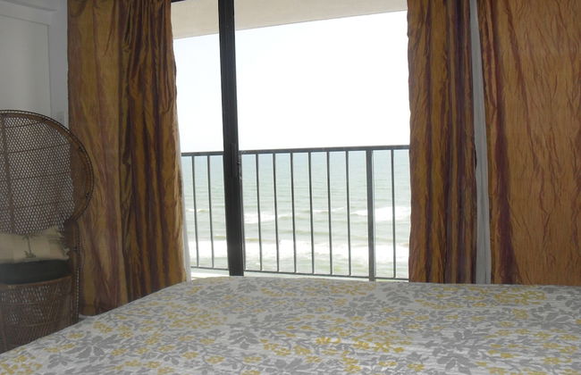 By The Sea Gulf View Deluxe Condo - Photo 7