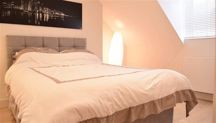 Photo 1 - Stylish 2 Bed Apartment in West Hampstead