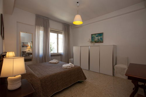 Photo 4 - Rental In Rome Devoti Apartment