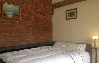 Photo 3 - Squirrel Barn. Hi-spec. Hot tub & Wifi. Sleeps 14