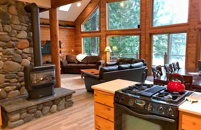 07MF - Lake Front - Hot Tub - BBQ - Sleeps 8 - Foto 48
