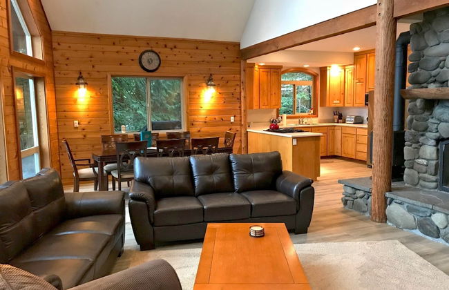 07MF - Lake Front - Hot Tub - BBQ - Sleeps 8 - Foto 14