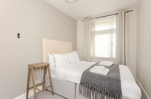 Foto 11 - Beautiful 5 Bedroom Home With Garden in South Kensington