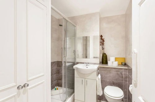 Foto 59 - Beautiful 5 Bedroom Home With Garden in South Kensington