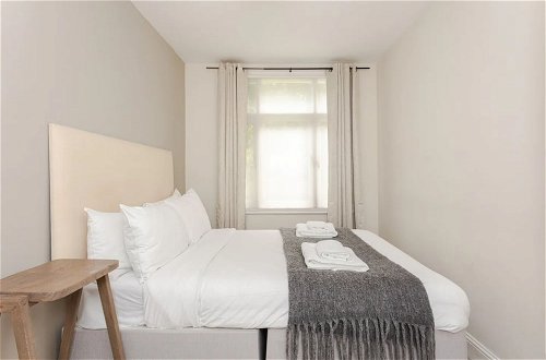 Foto 21 - Beautiful 5 Bedroom Home With Garden in South Kensington