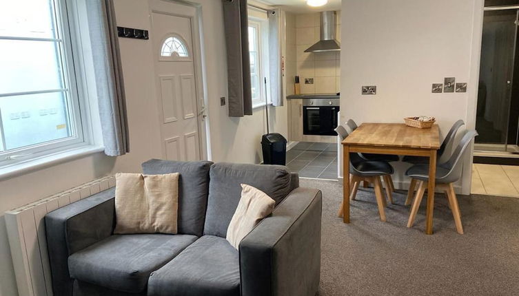 Photo 1 - Beautiful 2 Bedroom Apartment Ilfracombe