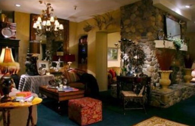 GetAways at the Lodge at Kingsbury Crossing - Photo 2
