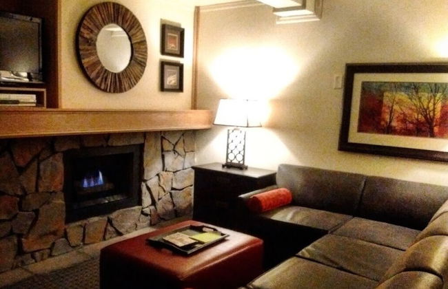 GetAways at the Lodge at Kingsbury Crossing - Photo 9