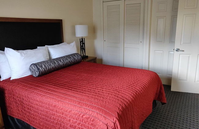 GetAways at the Lodge at Kingsbury Crossing - Photo 4