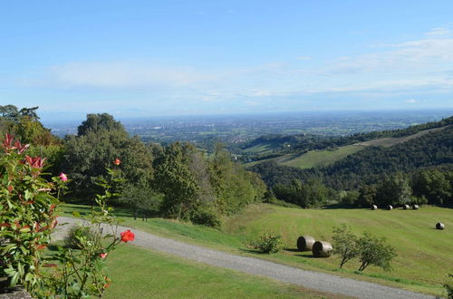 Foto 26 - Apartment in a 19th Century Building, in the Hills With Stunning Views, Wifi