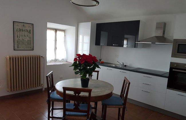 Apartment in a 19th Century Building, in the Hills With Stunning Views, Wifi - Photo 5
