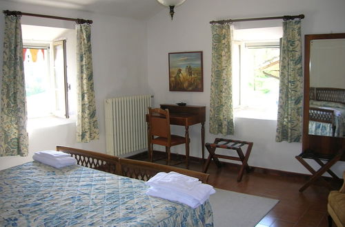 Foto 2 - Apartment in a 19th Century Building, in the Hills With Stunning Views, Wifi