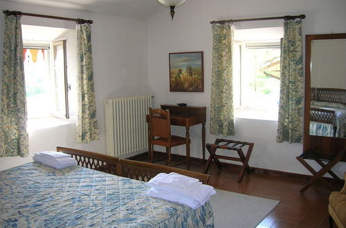 Foto 4 - Apartment in a 19th Century Building, in the Hills With Stunning Views, Wifi