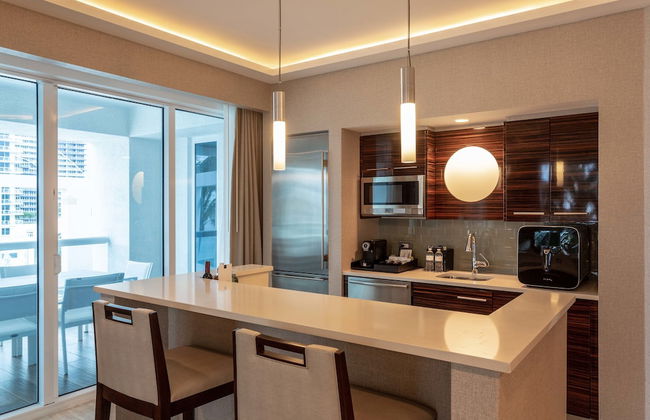 Charming Beachfront Condo With Large Balcony - Foto 11
