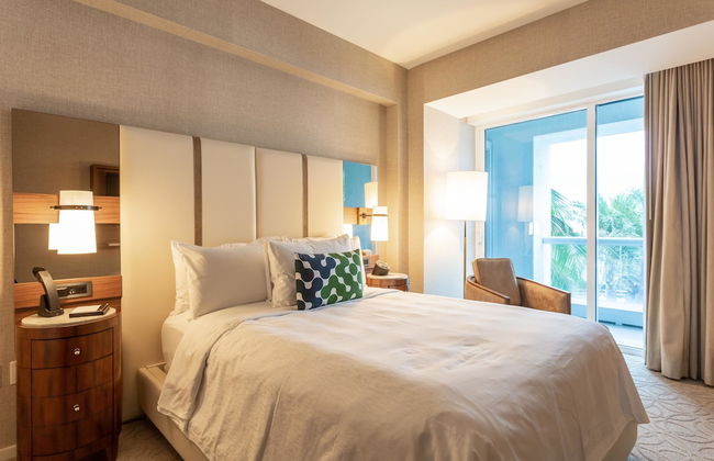 Charming Beachfront Condo With Large Balcony - Foto 5