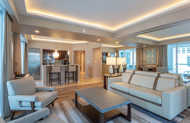 Charming Beachfront Condo With Large Balcony - Foto 14