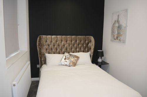 Photo 3 - Milburn House Luxury Apartments