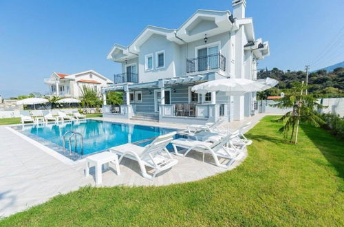 Foto 12 - Captivating 6-bed Villa Hanimeli Dalyan
