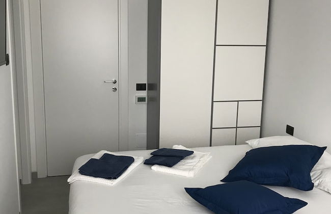 Feel at Home Apartments & Rooms - Photo 6