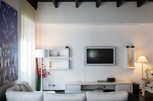Photo 22 - Rental In Rome Cosmopolitan Hi-tech Luxury Apartment