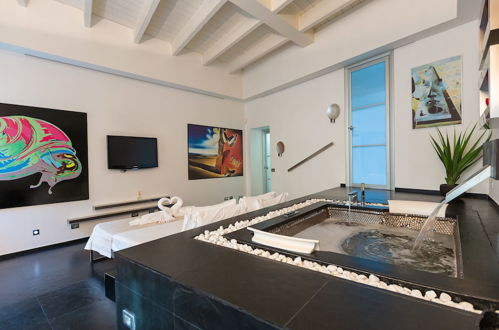 Photo 4 - Rental In Rome Cosmopolitan Hi-tech Luxury Apartment