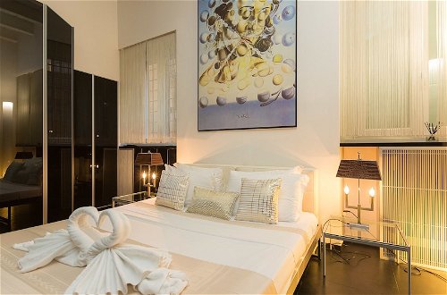 Photo 11 - Rental In Rome Cosmopolitan Hi-tech Luxury Apartment