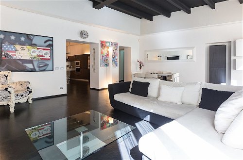 Photo 23 - Rental In Rome Cosmopolitan Hi-tech Luxury Apartment