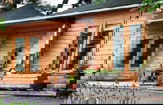 Foto 1 - The Redlands