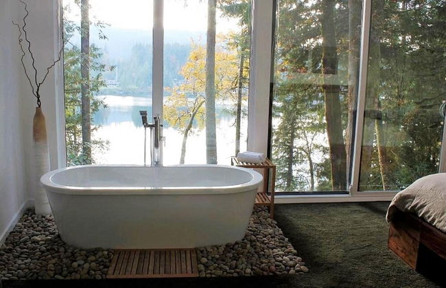 83MF - Lakeside - Hot Tub - WIFI - BBQ - Dock - Sleeps 4 NO PETS - Foto 14