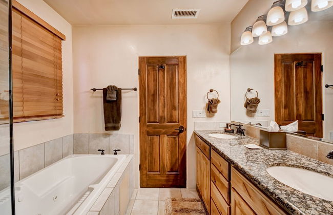 El Corazon de Santa Fe - Photo 2