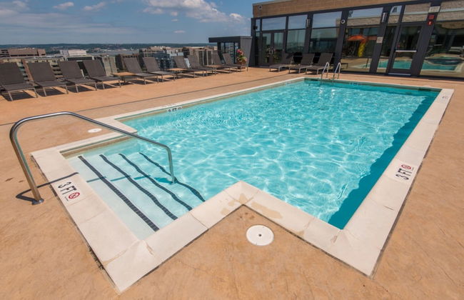 Bluebird Suites in Pentagon City - Foto 1
