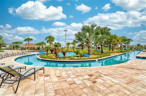 Foto 33 - Awesome Home With Private Pool Near Disney