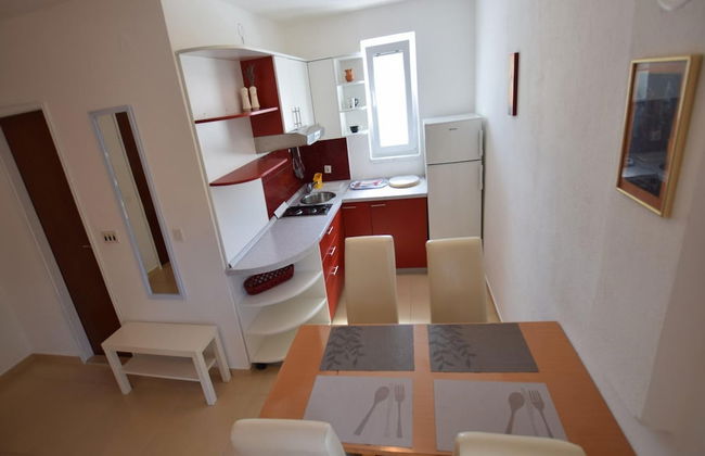 Spacious Apartment With Terrace, Near the Beach - Photo 21