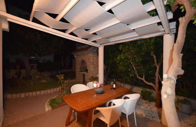 Spacious Apartment With Terrace, Near the Beach - Photo 13
