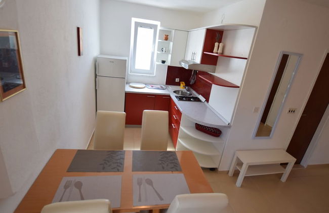 Spacious Apartment With Terrace, Near the Beach - Photo 9