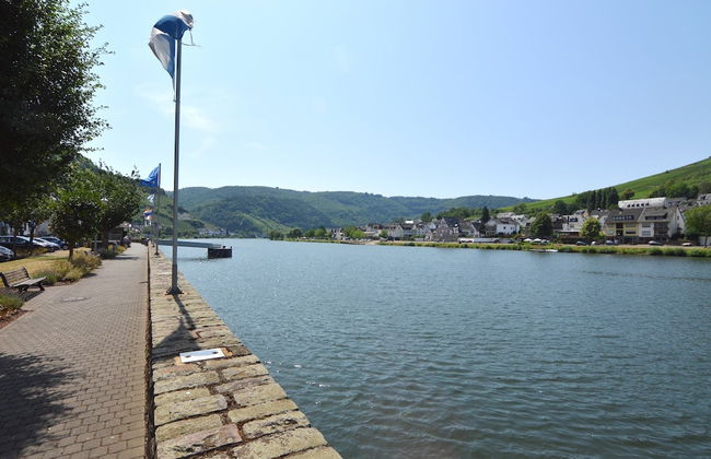 Lovely Modern Apartment, Near the Mosel, Shops and Restaurants - Foto 23