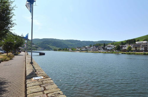 Photo 29 - Lovely Modern Apartment, Near the Mosel, Shops and Restaurants