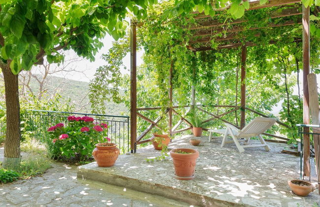 Secluded Holiday Home in Kalavrouza With Mountain Views,bbq - Foto 24