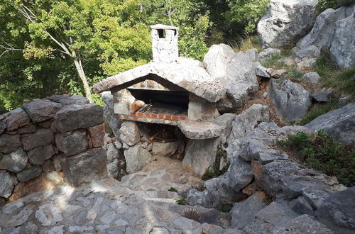 Foto 16 - Authentic Stone House on the Mountain Velebit